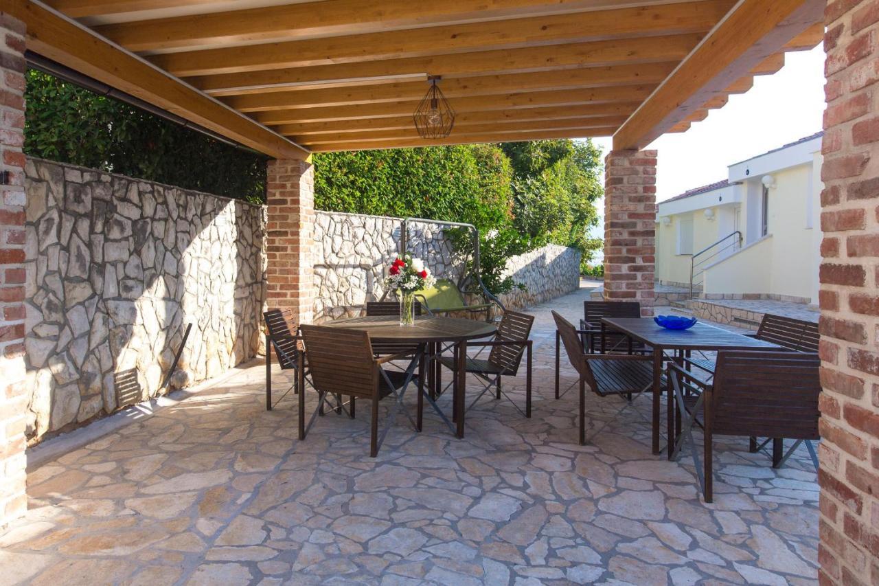 Apartments Tamaris Čižići Exterior foto