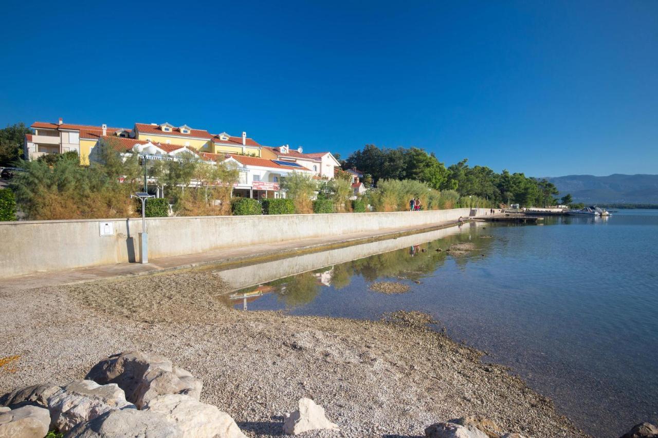 Apartments Tamaris Čižići Exterior foto